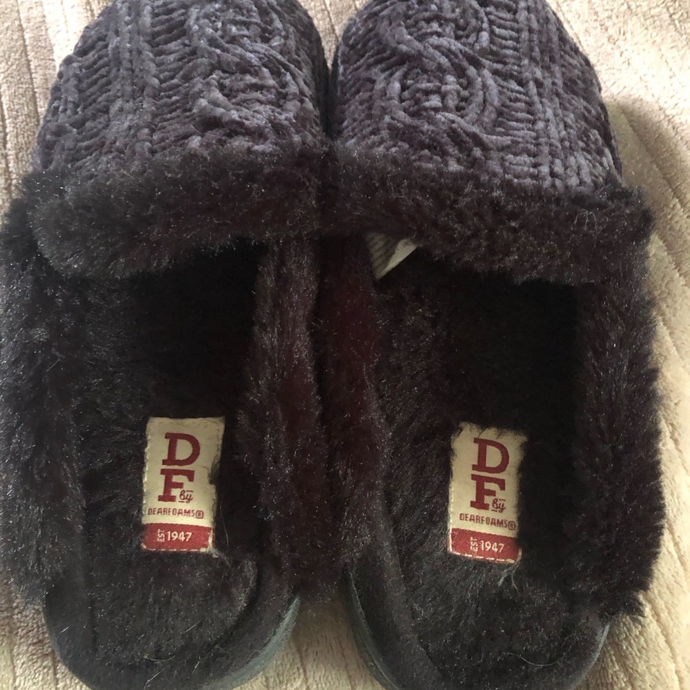 Dearfoams Black Women's Slippers